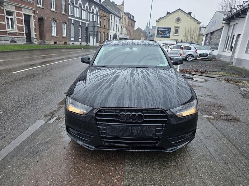 Gebraucht Audi A4 S-Line 150 PS (110 kW) 2013 Schwarz Kombi