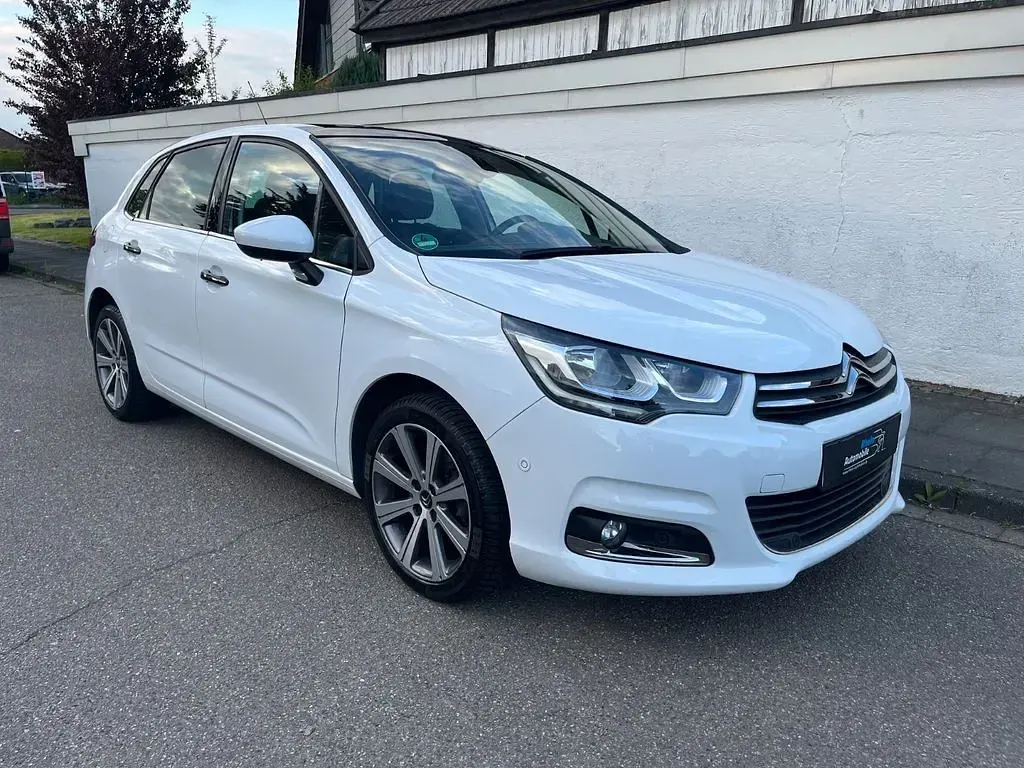 Gebraucht Citroën C4 Shine 131 PS (96 kW) 2017 Lack weiss banquise/deckende l Limousine