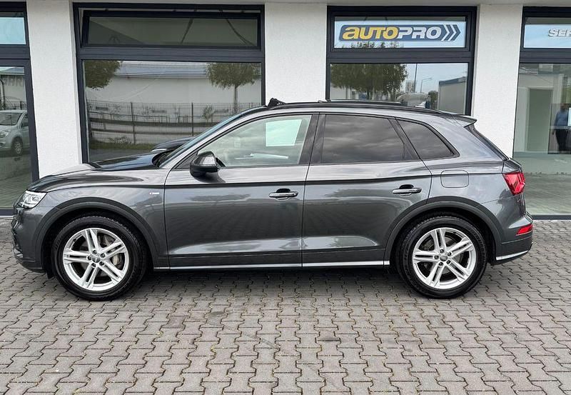 Second-hand Audi Q5 S-line plus 252 CP (185 kW) 2020 Gri SUV