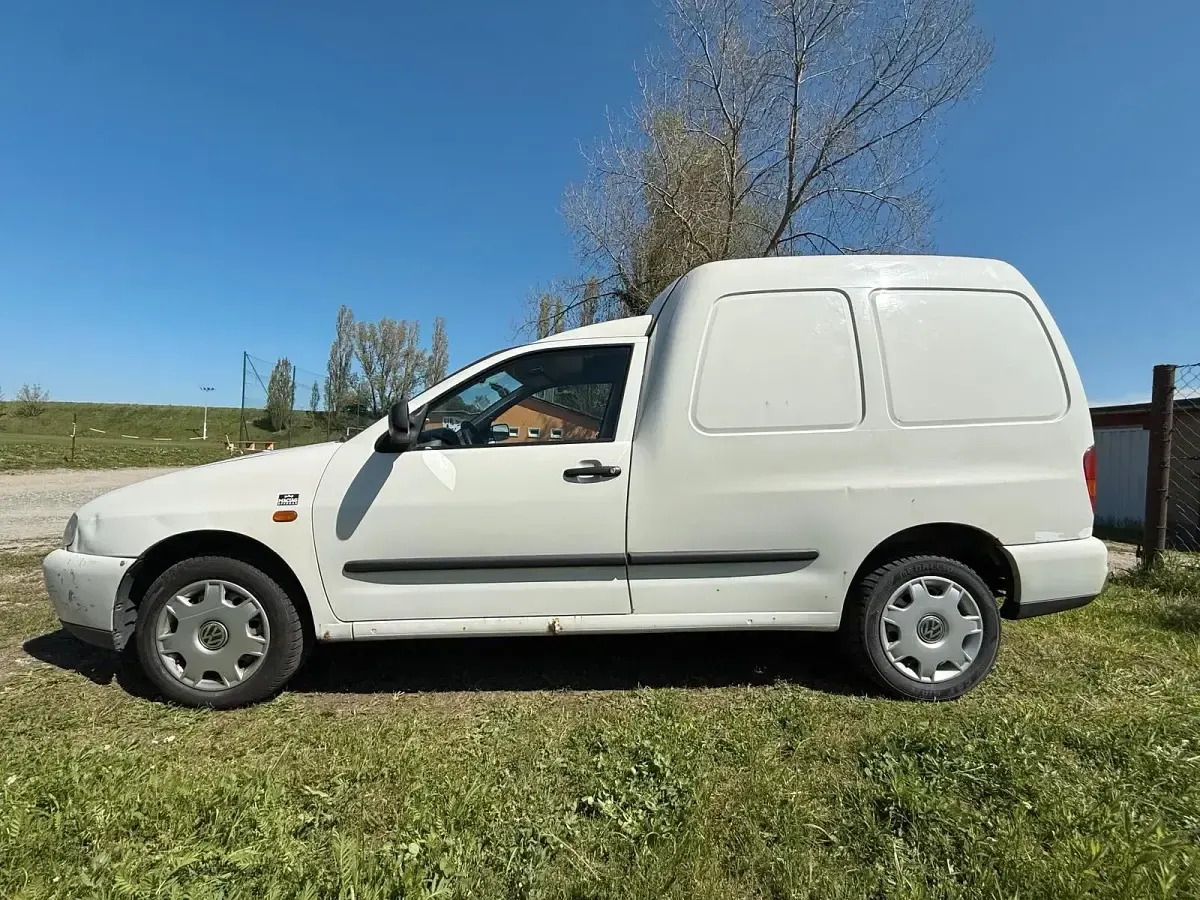 Brugt VW Caddy 64 HK (47 kW) 2002 Hvid MPV