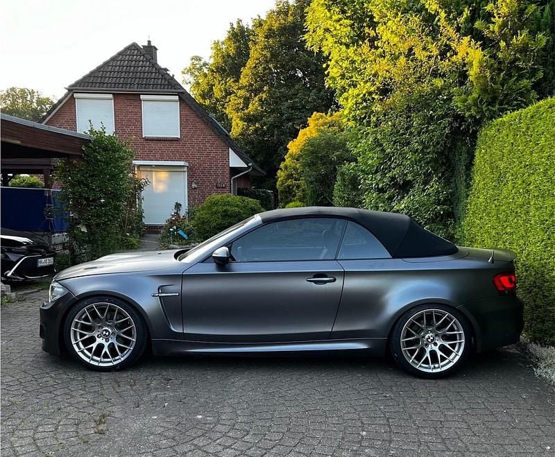 Schwarz Gebraucht 2011 BMW 1M Basis Coupé | 24.900 € - Bild 1/4