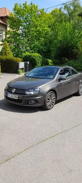 Gebraucht VW Eos 122 PS (89 kW) 2013 Braun Cabrio