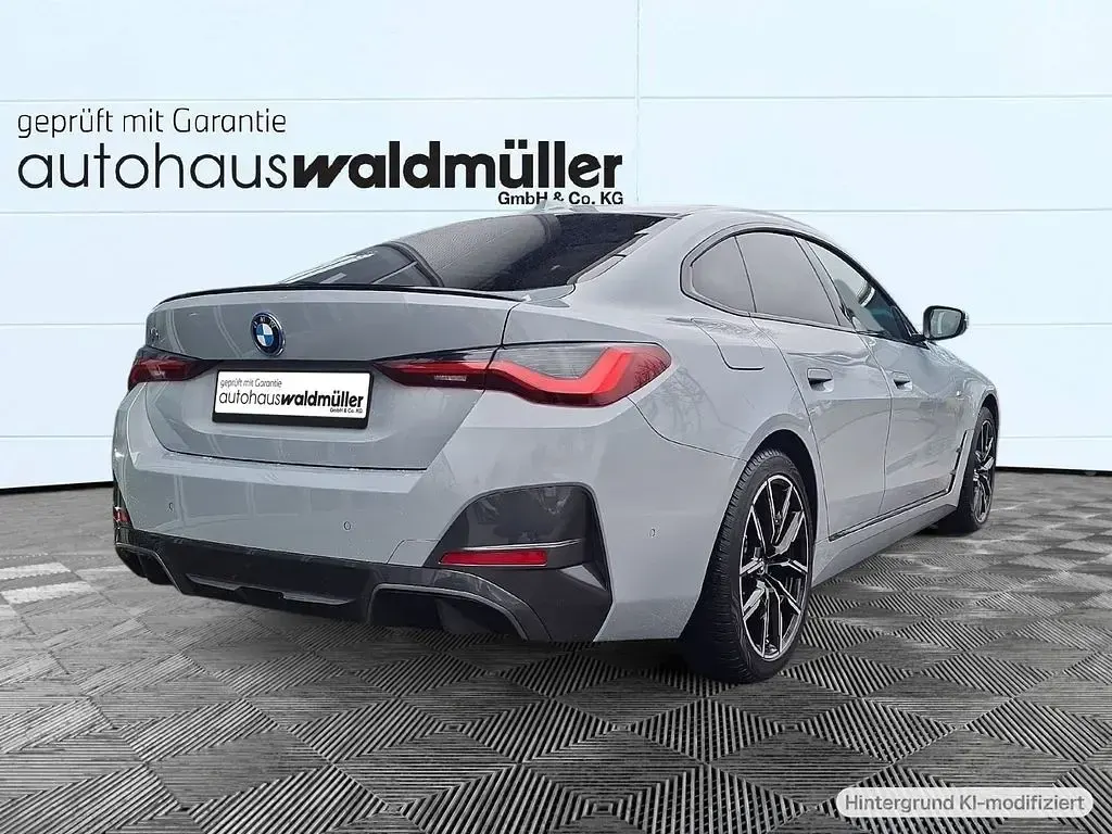 Gebraucht BMW i4 M Sport 250 kW (340 PS) 2023 Grau Limousine