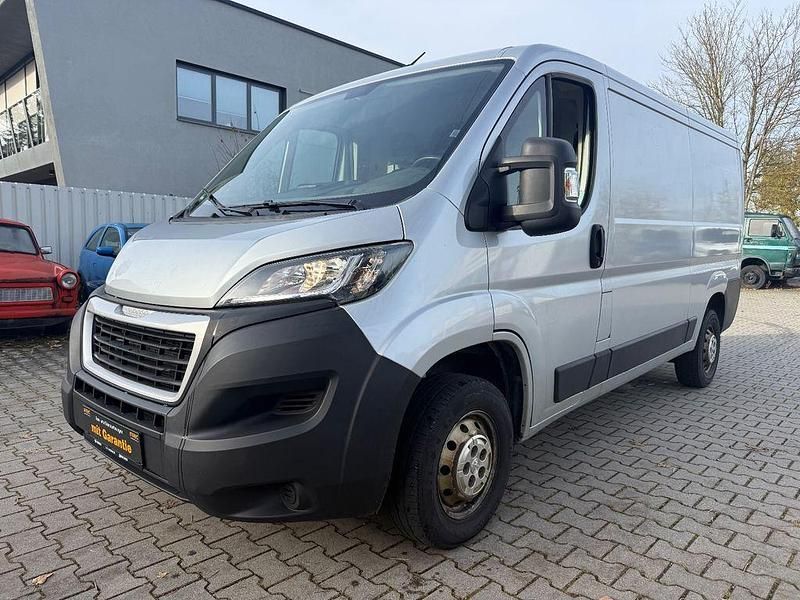 Weiß Gebraucht 2021 Peugeot Boxer Van | 13.990 € (Superpreis) - Bild 1/4