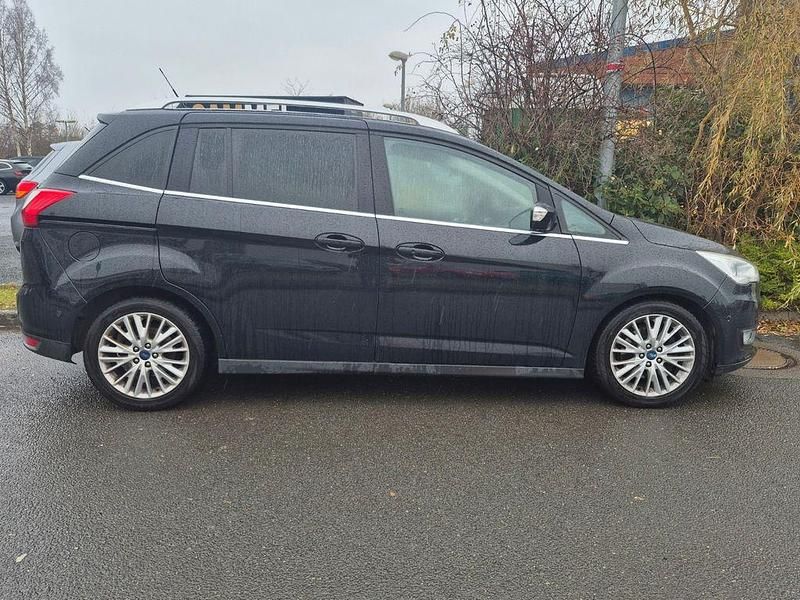 Schwarz Gebraucht 2015 Ford Grand C-Max Titanium Van / Kleinbus | 9.990 € (Fairer Preis) - Bild 1/4