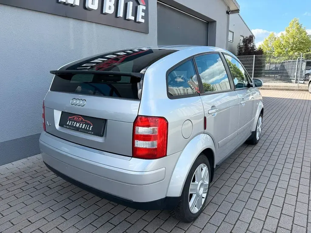 Gebraucht Audi A2 Design 75 PS (55 kW) 2004 Silber Kleinwagen