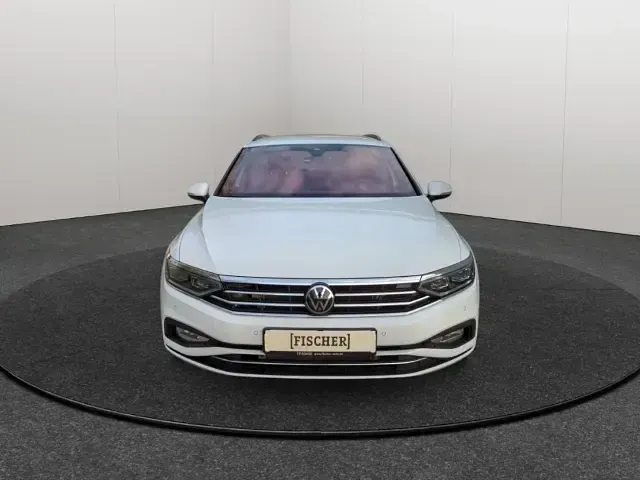 Gebraucht VW Passat Business 204 PS (150 kW) 2023 Weiss Kombi