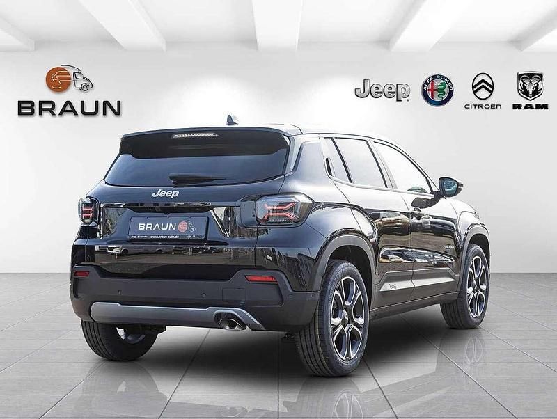 Neu Jeep Avenger Summit 110 PS (80 kW) 2025 Volcano black SUV