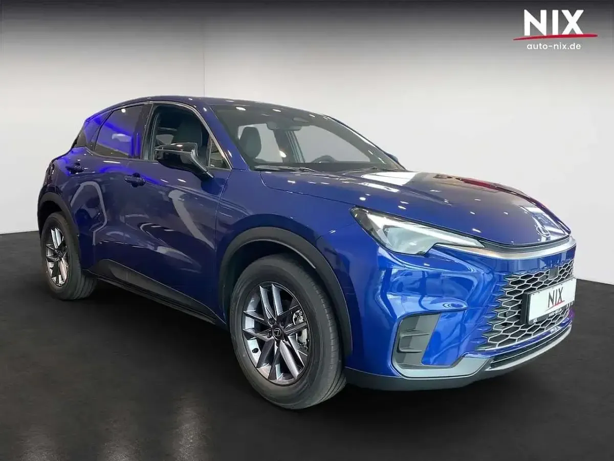 Gebraucht Lexus LBX 136 PS (100 kW) 2026 Dark blue m m SUV
