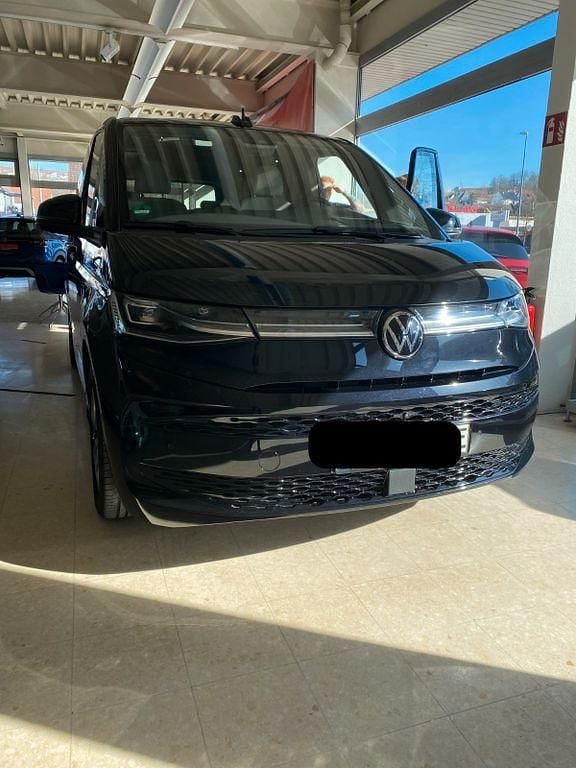 Schwarz Gebraucht 2022 VW T7 Energetic Van | 45.500 € (Superpreis) - Bild 1/4