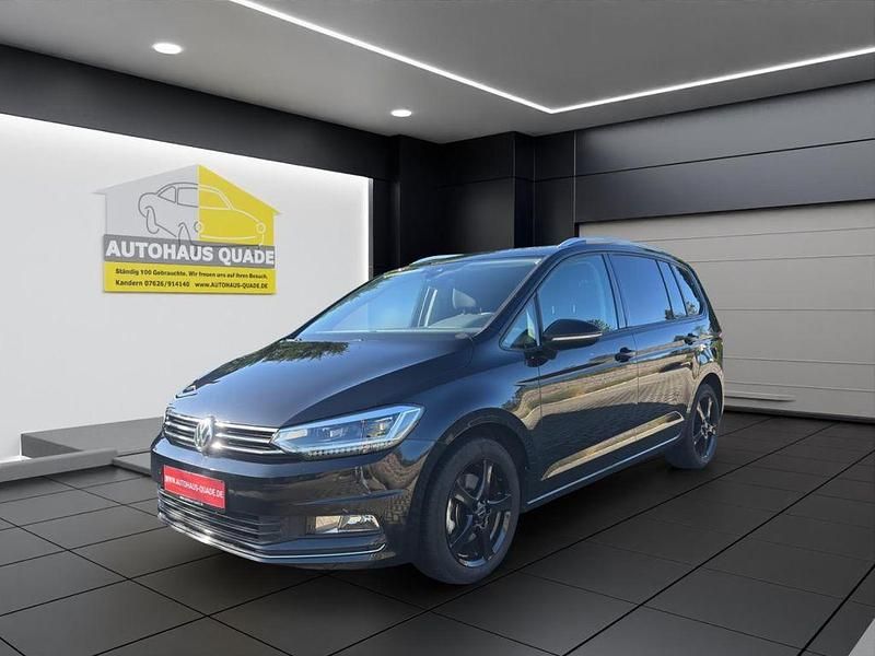 Schwarz Gebraucht 2017 VW Touran Sound Van / Kleinbus | 20.999 € (Fairer Preis) - Bild 1/4