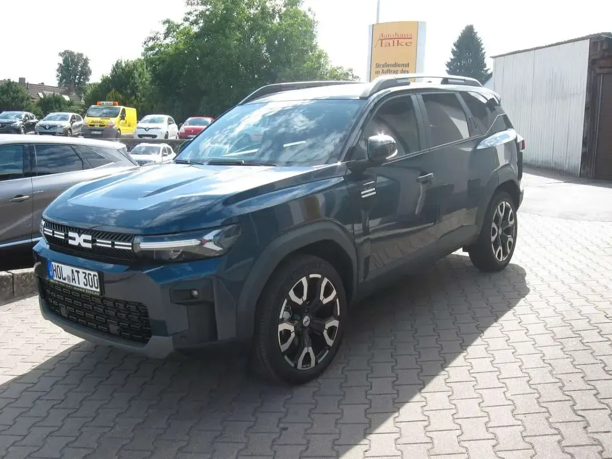 Neu Dacia Bigster Journey 156 PS (114 kW) 2025 Indigoblau + schwarz (dach) SUV