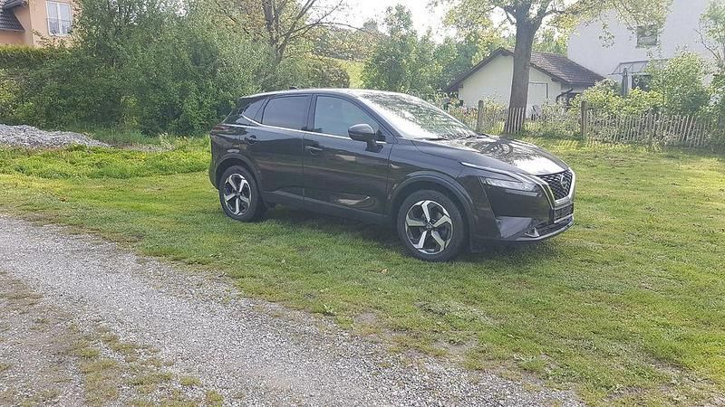 Schwarz Gebraucht 2022 Nissan Qashqai N-Connecta SUV | 23.890 € (Fairer Preis) - Bild 1/4