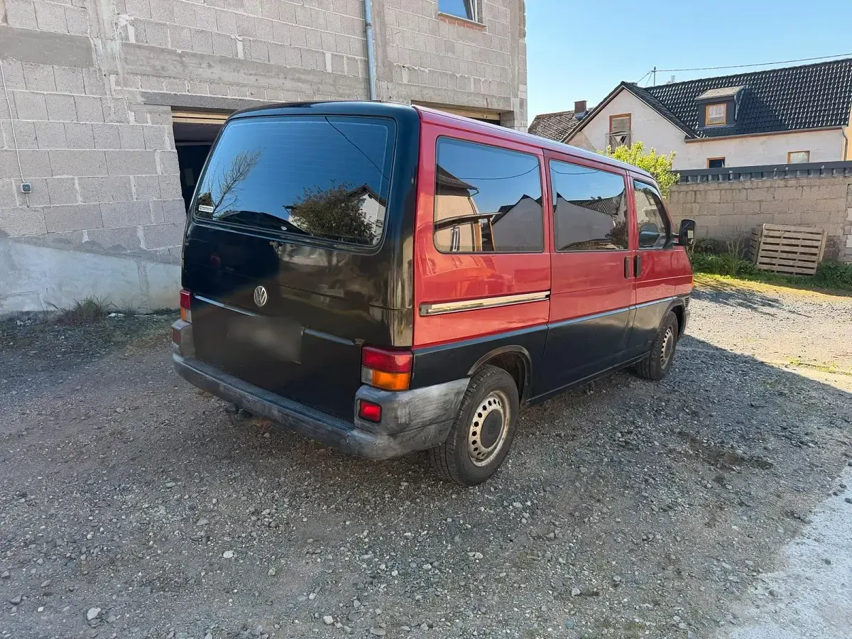 Gebraucht VW T4 105 PS (77 kW) 1997 Rot Van