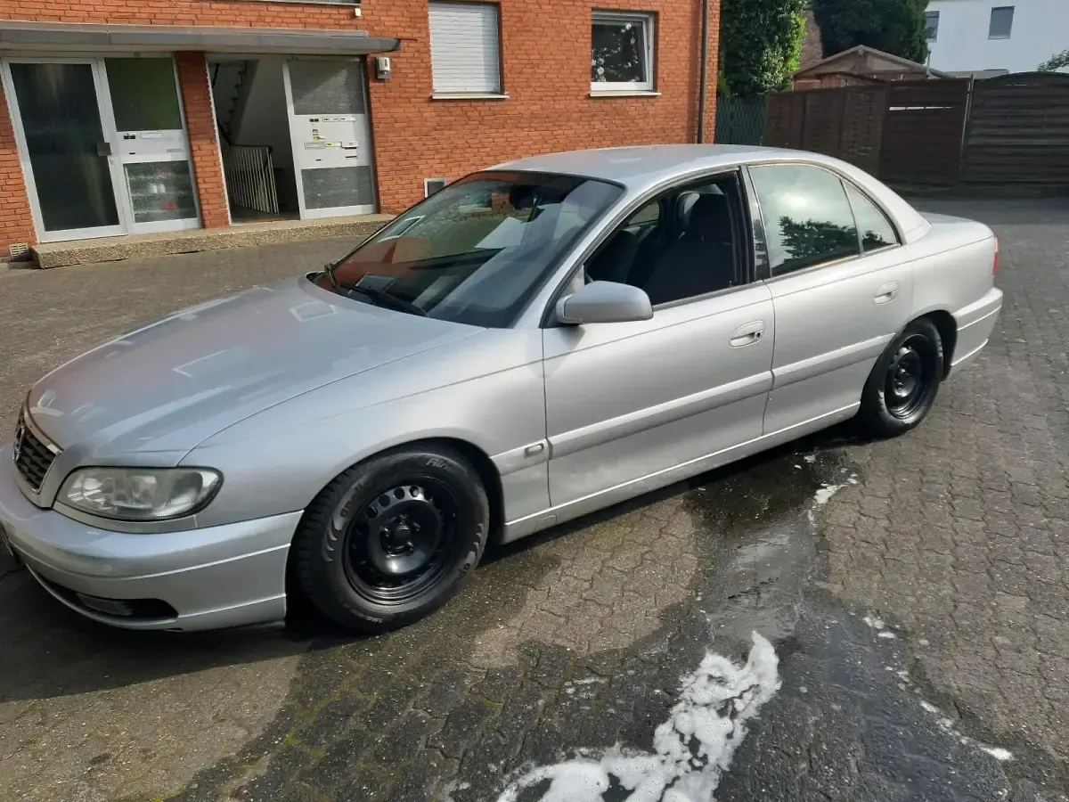Gebraucht Opel Omega 147 PS (108 kW) 2002 Silber Limousine