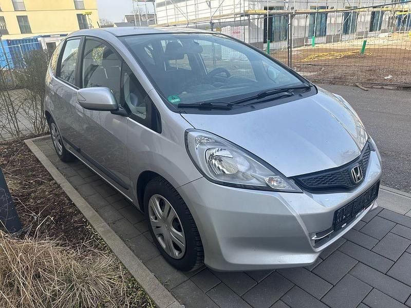 Gebraucht Honda Jazz 98 PS (72 kW) 2011 Silber Kleinwagen