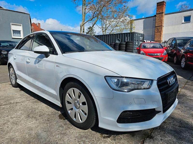 Gebraucht Audi A3 S-Line 150 PS (110 kW) 2015 Weiß Limousine