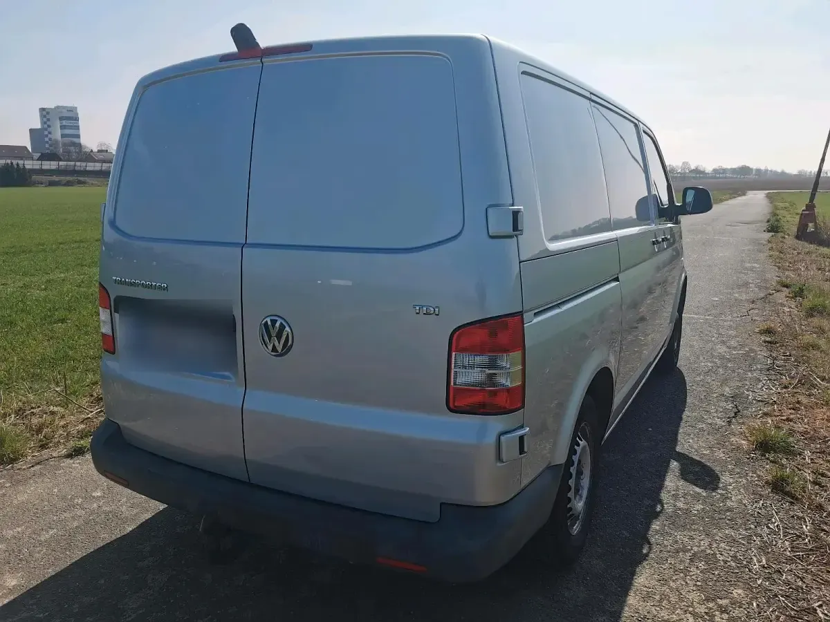 Second-hand VW Transporter 84 CP (61 kW) 2011 Gri Van