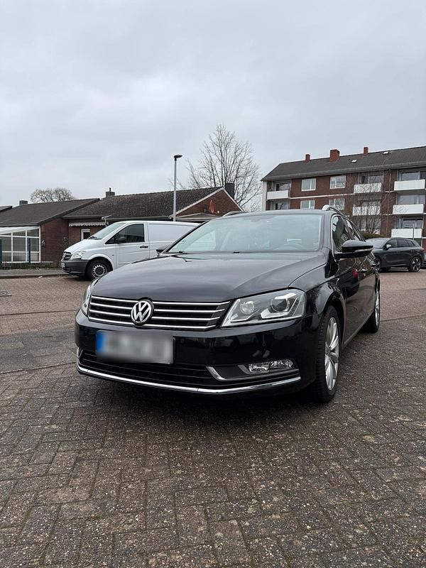 Gebraucht VW Passat 140 PS (102 kW) 2013 Schwarz Kombi
