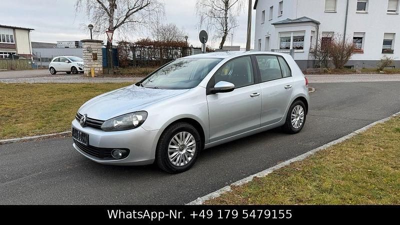 Silber Gebraucht 2011 VW Golf Trendline Limousine | 5.490 € (Fairer Preis) - Bild 1/4
