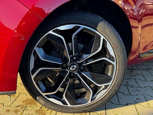 Gebraucht Renault Clio IV Intens 118 PS (86 kW) 2016 Rot