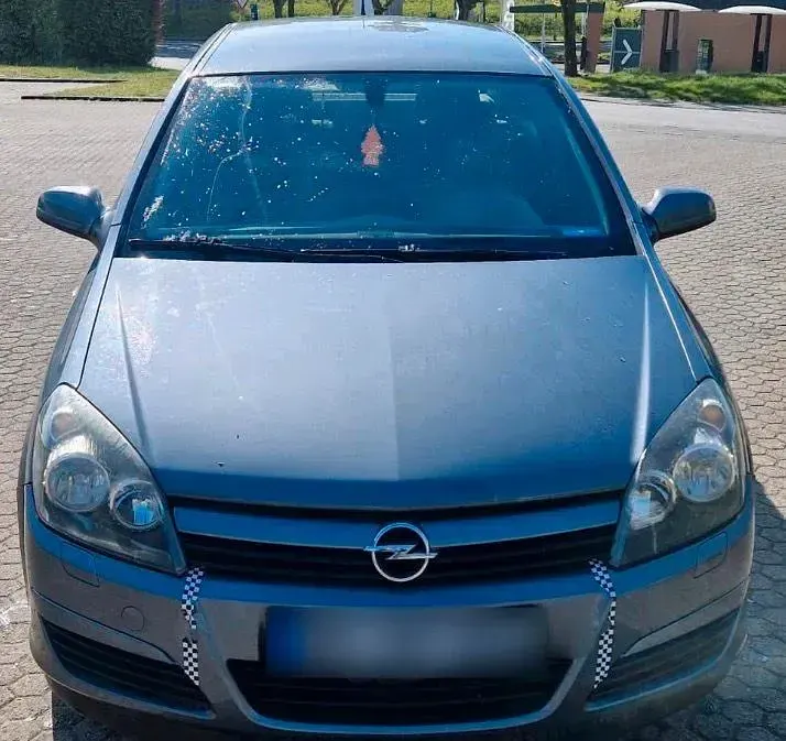 Gebraucht Opel Astra 104 PS (76 kW) 2005 Grau Limousine