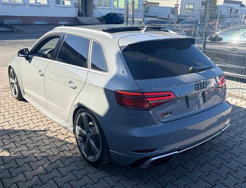 Gebraucht Audi RS3 Comfort 400 PS (294 kW) 2017 Grau Limousine