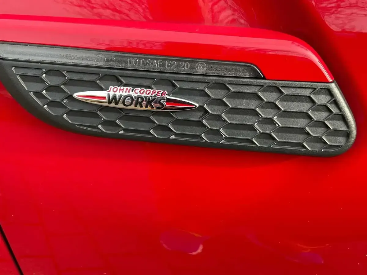 Gebraucht Mini John Cooper Works 231 PS (169 kW) 2022 Rot Kleinwagen