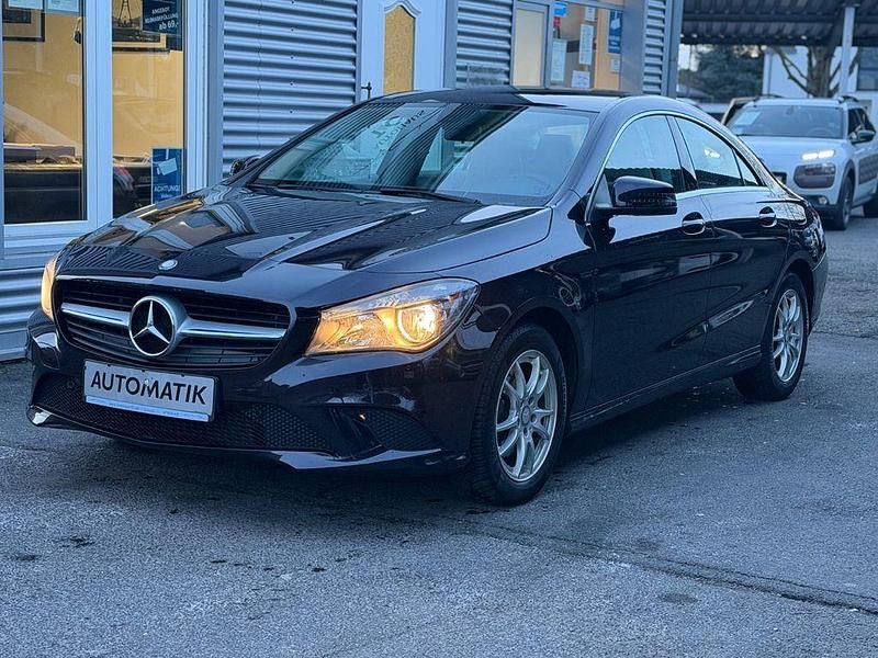 Gebraucht Mercedes CLA180 122 PS (89 kW) 2014 Nordlichtviolett Limousine