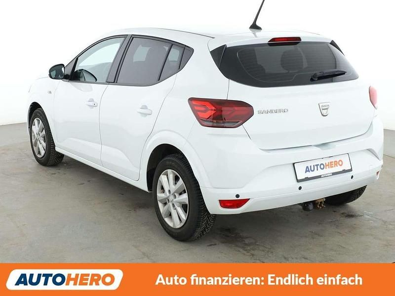 Gebraucht Dacia Sandero Comfort 91 PS (66 kW) 2021 Weiß Kleinwagen
