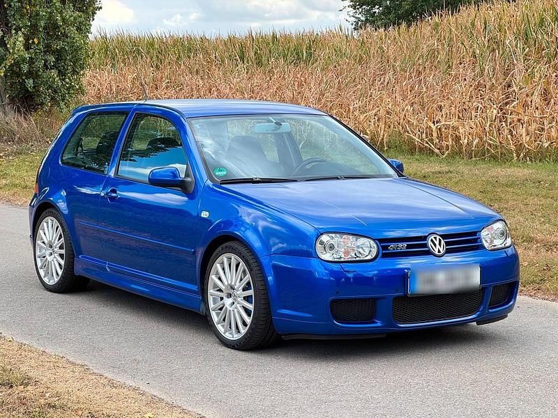 Blau Gebraucht 2003 VW Golf IV R Limousine | 39.990 € - Bild 1/4