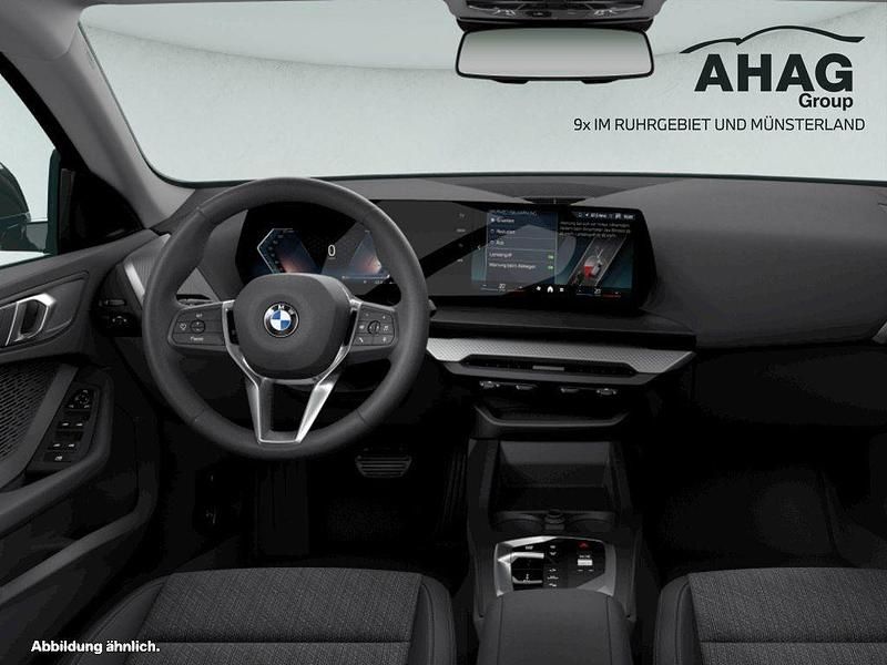 Neu BMW 216 122 PS (89 kW) 2026 Schwarz Limousine