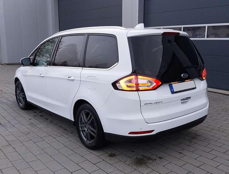 Gebraucht Ford Galaxy Titanium 150 PS (110 kW) 2023 Weiß Van / Kleinbus