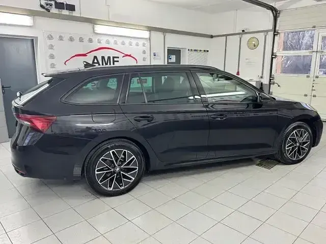 Gebraucht Skoda Octavia Selection 116 PS (85 kW) 2025 Schwarz Kombi