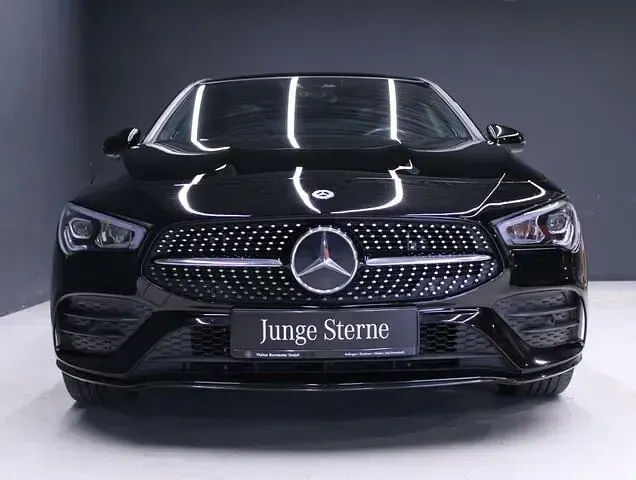 Gebraucht Mercedes CLA250e AMG 160 PS (117 kW) 2021 Unilack nachtschwarz Coupé