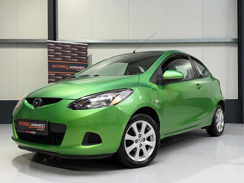 Gebraucht Mazda 2 Inclusive 75 PS (55 kW) 2008 Grün Kleinwagen