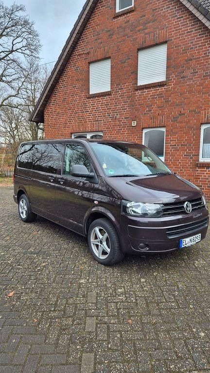 Braun Gebraucht 2014 VW Multivan Van | 22.600 € (Fairer Preis) - Bild 1/4
