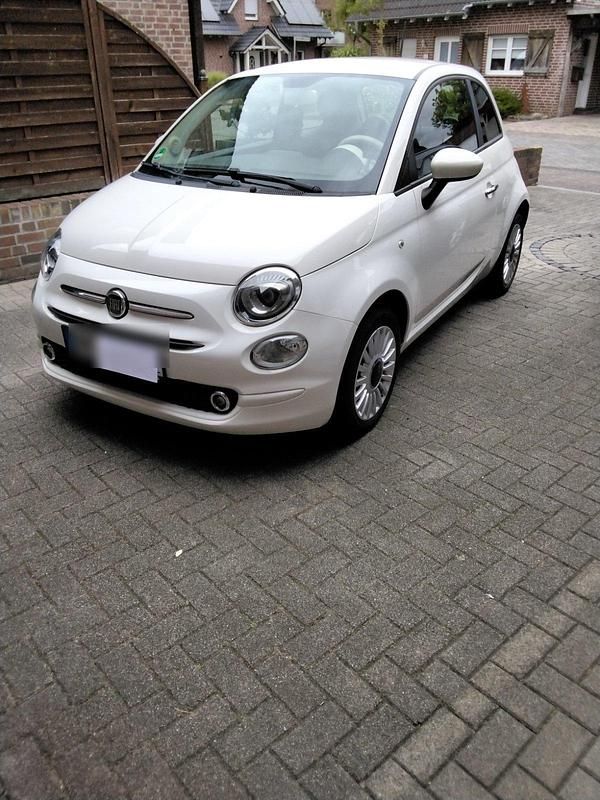 Weiß Gebraucht 2017 Fiat 500 Kleinwagen | 7.900 € (Guter Preis) - Bild 1/4