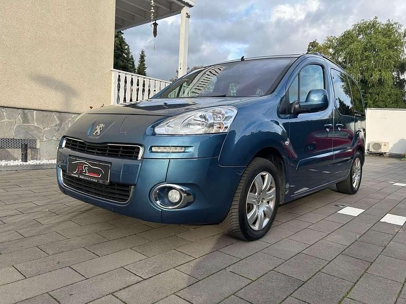 Blau Gebraucht 2012 Peugeot Partner Family Van | 6.100 € (Fairer Preis) - Bild 1/4