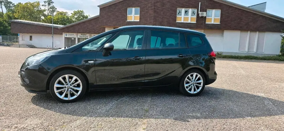 Gebraucht Opel Zafira Tourer 140 PS (102 kW) 2016 Schwarz Van / Kleinbus