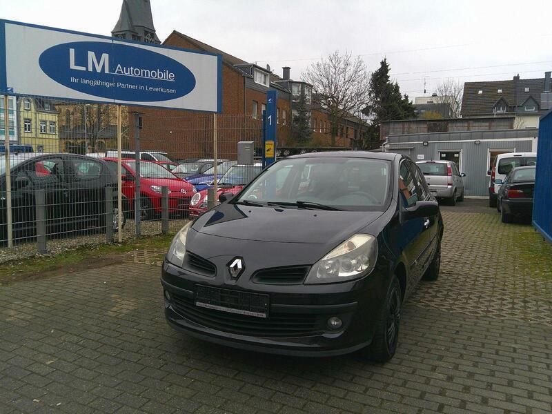 Schwarz Gebraucht 2006 Renault Clio III Dynamique Kleinwagen | 3.500 € (Etwas zu teuer) - Bild 1/4