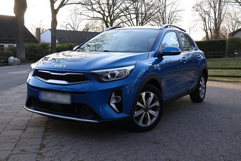 Gebraucht Kia Stonic 100 PS (73 kW) 2022 Blau SUV