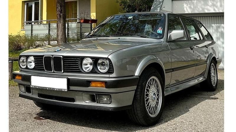 Gebraucht BMW 325 170 PS (125 kW) 1988 Silber Kombi