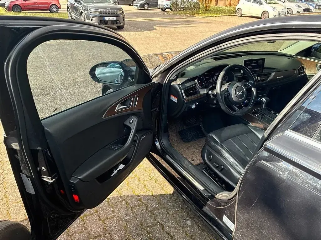 Gebraucht Audi A6 Ambiente 310 PS (228 kW) 2012 Schwarz Limousine
