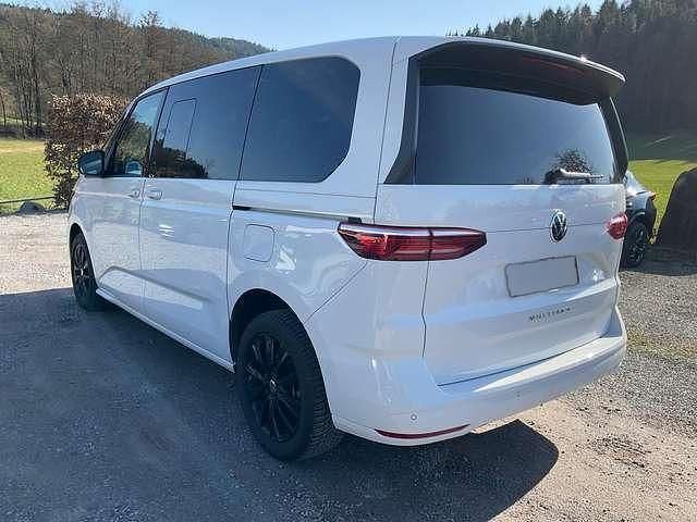 Gebraucht VW Multivan Life 204 PS (150 kW) 2024 Weiß Van