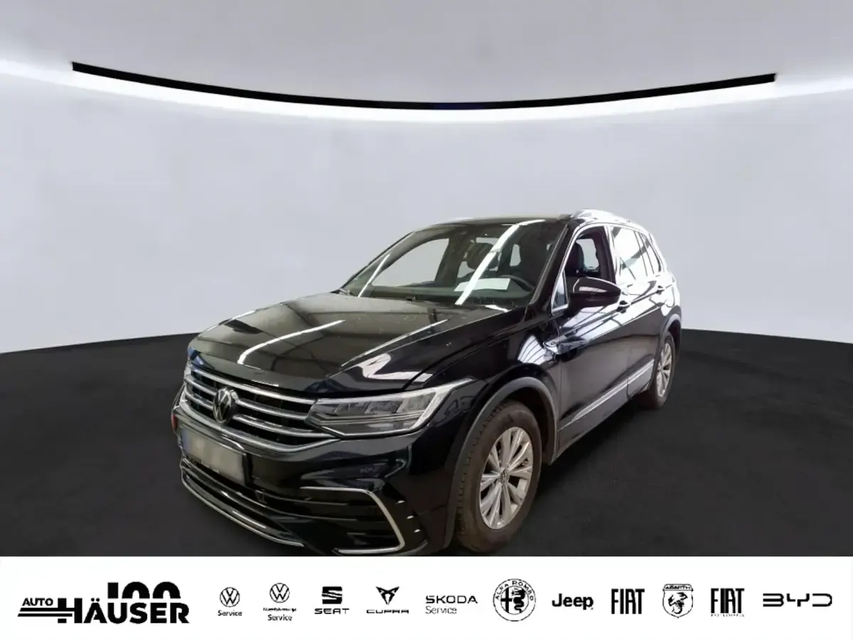 Gebraucht VW Tiguan R-line 150 PS (110 kW) 2024 SUV
