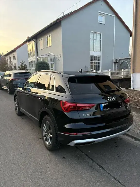 Gebraucht Audi Q3 Advanced 190 PS (139 kW) 2019 Schwarz SUV