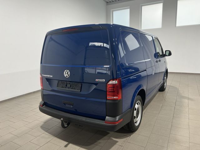 Gebraucht VW T6 204 PS (150 kW) 2018 Deep ocean blue Van