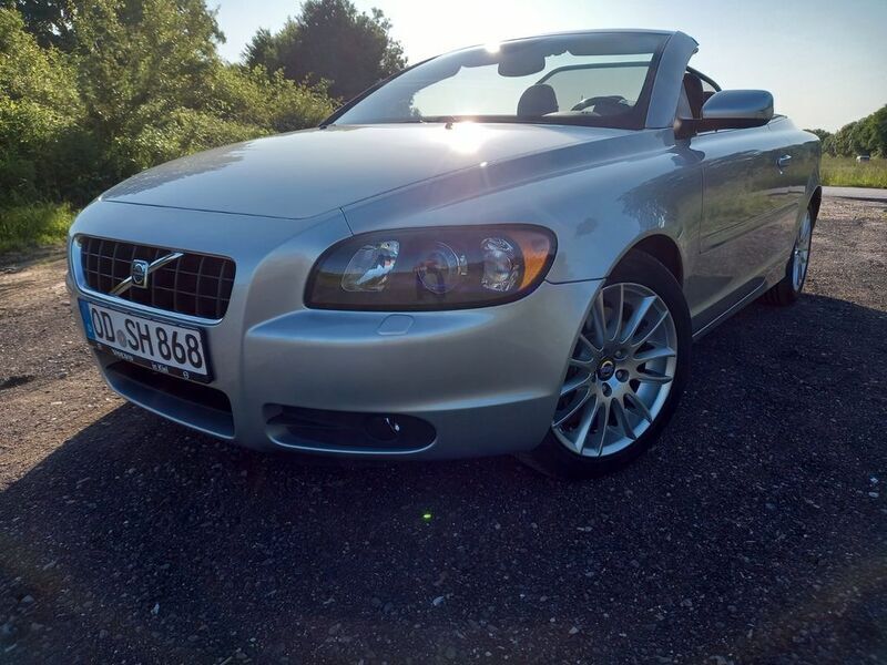 Silber Gebraucht 2006 Volvo C70 Cabrio | 6.950 € (Fairer Preis) - Bild 1/4
