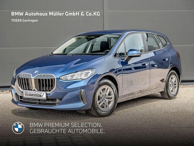 Phytonicblau Gebraucht 2022 BMW 218 Active Tourer Efficient Dynamics Van / Kleinbus | 23.430 € (Guter Preis) - Bild 1/4